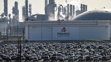 La refinería de petróleo PEMEX Deer Park en Deer Park, Texas.
