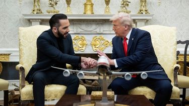 El presidente de Estados Unidos Donald J. Trump durante el encuentro con el líder salvadoreño Nayik Bukele.
