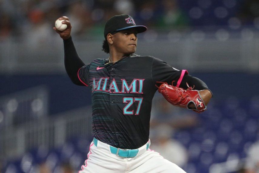 El derecho de los Marlins de Miami, Edward Cabrera, trabaja en un juego contra los Gigantes de San Francisco, el 31 de mayo de 2025.