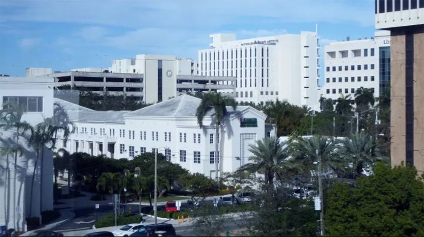 Vista parcial del complejo hospitalario Jackson memorial, en Miami.