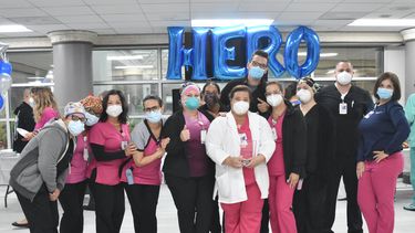Integrantes del Departamento de Manejo de Casos en el Hialeah Hospital. 