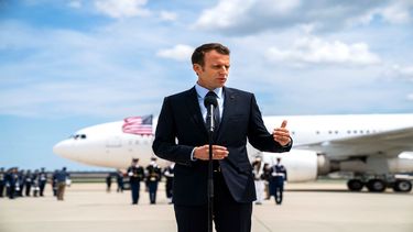 El presidente francés, Emmanuel Macron, declaraba a la prensa al momento de arribar a EEUU
