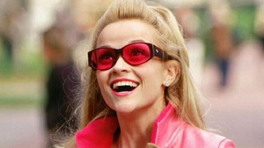 La actriz Reese Witherspoon en su papel de Elle Woods. (INSTAGRAM)