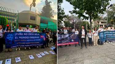 Estudiantes y activistas protestan frente a la embaja del régimen cubano en Ciudad de México.