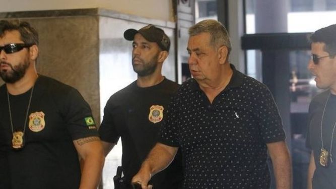Los cinco jueces que integran el Tribunal Regional Federal de&nbsp;2ª Región&nbsp;(TRF-2) habían decidido&nbsp;por unanimidad la detención del padre del titular de la cartera de Deportes.