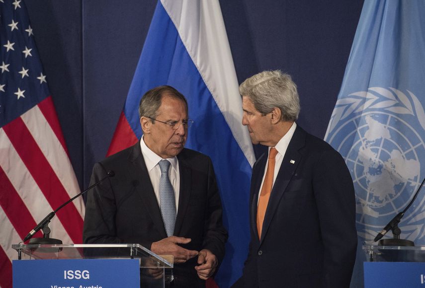 El jefe de la diplomacia estadounidense, John Kerry, y el ministro ruso de Exteriores, Serguéi Lavrov