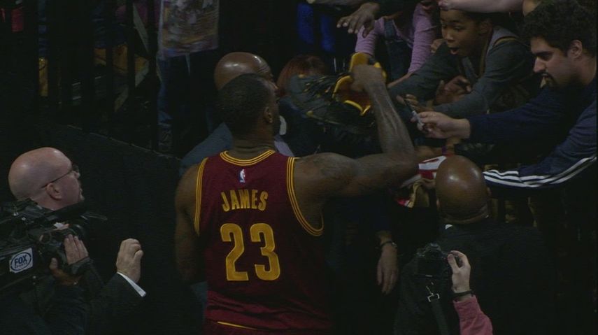 LeBron James dio muestras de su condición humana. (ARCHIVO)