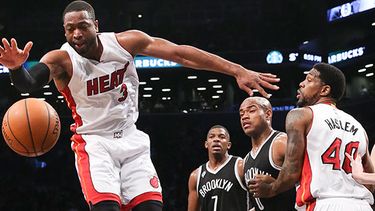 Dwyane Wade fue el más destacado por el Heat con 28 puntos (AP)