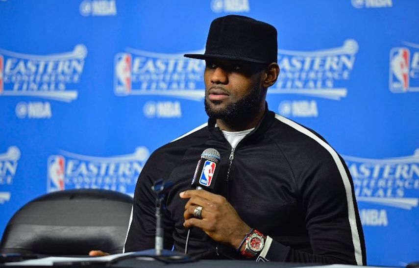 James y los Cavaliers se preparan para disputar este jueves el primer partido de la final de la NBA ante los Warriors.