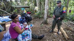 En cuanto a los principales responsables de esta violencia, un 32,2% corresponde a paramilitares, un 31,5% a las guerrillas