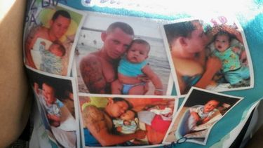 Imagen del fisioterapeuta cubano Maikel Yacel Rodríguez Mendoza junto a su hijo, tomada de una prenda familiar.