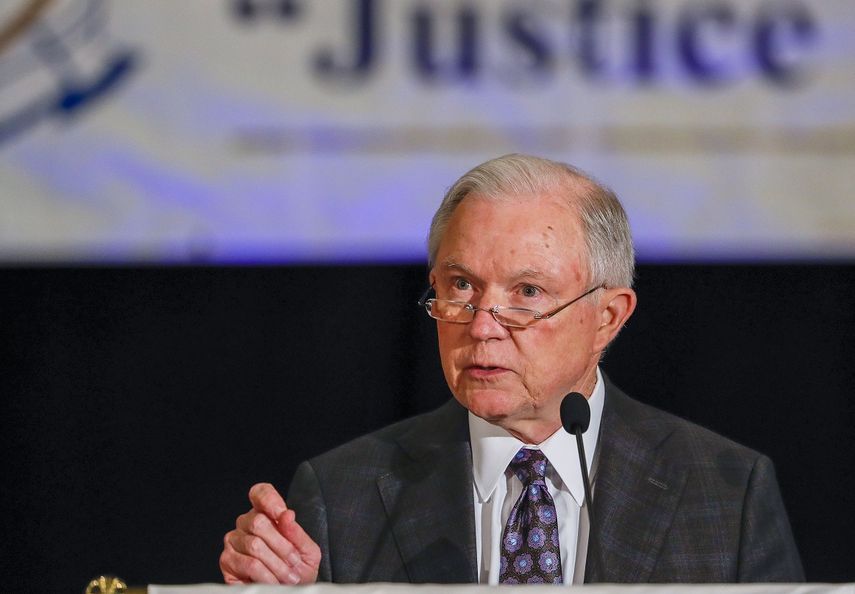 El Fiscal General de los Estados Unidos, Jeff Sessions, mientras se dirigia a la Organización Nacional de Ejecutivos de la Ley Negra en Atlanta, Georgia, 1 de agosto de 2017.&nbsp;