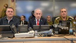 El ministro de Defensa, Israel Katz; el primer ministro, Benjamin Netanyahu, y el jefe del Estado Mayor de las Fuerzas Armadas israelíes, Eyal Zamir