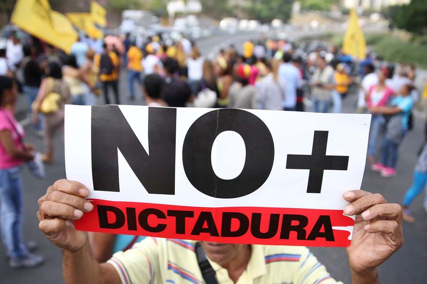 Los venezolanos están cansados de que en Venezuela no haya medicinas ni comida.&nbsp;