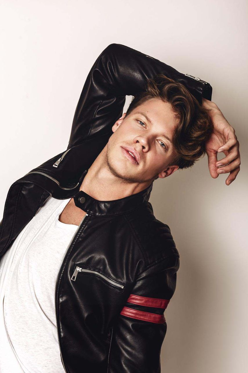 El cantante ha trabajado con distintos productores incluyendo a William Luque, Rashid, Morry, Dr. Mason, Luciano Marthina, Kid Moss, Cryptic Shadow y muchos m&aacute;s y ya cuenta con algunos temas promocionales del g&eacute;nero urbano para su primer CD que se estar&aacute; estrenando en el primer trimestre de 2020.