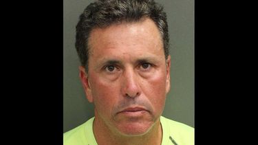 Gustavo Falcón y su esposa Amelia fueron interceptados este miércoles por las autoridades en un cruce de calles en Kissimmee.