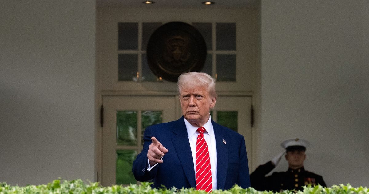 Donald Trump insta a Rusia y Ucrania a reunirse sin demora
