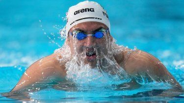 El mexicano Andrés Puente nada en los 200 metros estilo pecho de los Juegos Panamericanos en Santiago, Chile, el lunes 23 de octubre de 2023.