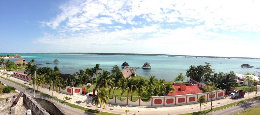 Bacalar obtuvo la distinción de pueblo mágico por su cultura, su historia, sus bellezas naturales.&nbsp;