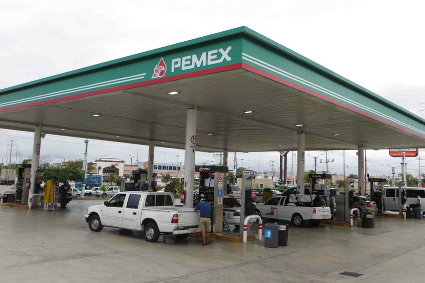 Presuntos sicarios al servicio del crimen organizado causaron incendios mediante explosivos en dos gasolineras. (CORTESÍA) 