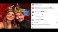 Julián Gil y su pareja, la periodista Valeria Marín, reciben juntos el 2022.