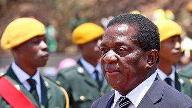 Foto de archivo del vicepresidente de Zimbabue Emmerson&nbsp;Mnangagwa, quien fue nombrado presidente provisional.&nbsp;