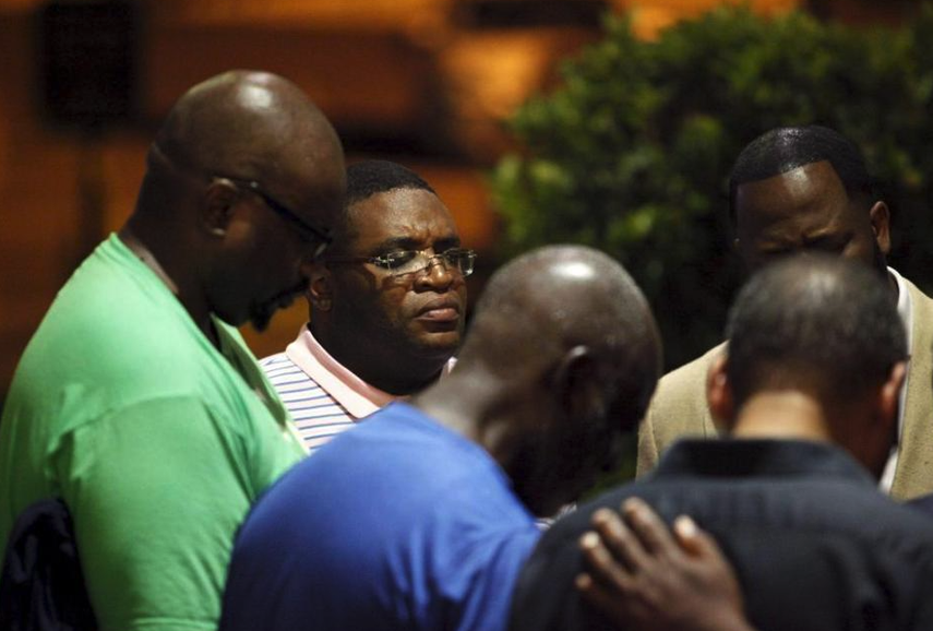 Las víctimas fueron identificadas como: Sharonda Coleman-Singleton, DePayne Middleton Doctor, Susie Jackson, Cynthia Hurd, Ethel Lance, Tywanza Sanders, Clementa C. Pinckney, Daniel Simmons, Myra Thompson