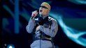 El astro puertorriqueño de trap y reggaetón Bad Bunny es el artista más escuchado de 2020 en Spotify a nivel global, con 8.300 millones de reproducciones. El astro puertorriqueño de trap y reggaetón Bad Bunny es el artista más escuchado de 2020 en Spotify a nivel global, con 8.300 millones de reproducciones.