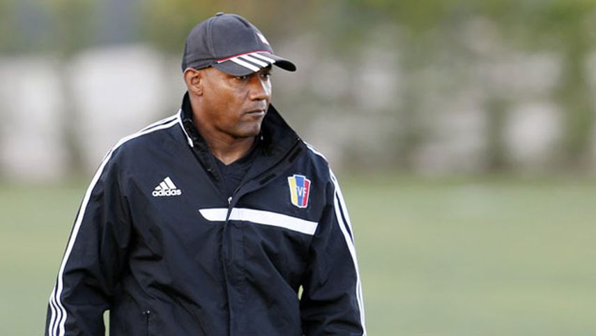 El director técnico, Noel Sanvicente manifestó estar preocupado por la selección. (ARCHIVO)