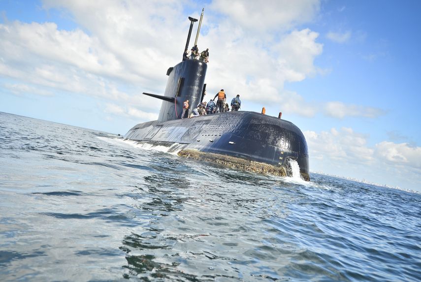 Siete países participan en la búsqueda desde el jueves, que se realiza durante las 24 horas del día en medio de un frente de tormenta que azota el Atlántico Sur