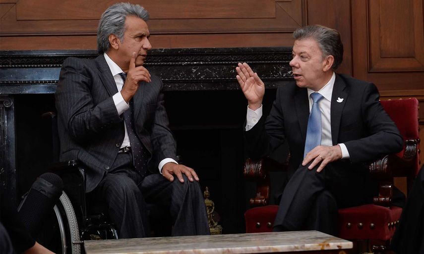 El presidente electo de Ecuador, Lenin Moreno, con su homólogo Juan Manuel Santos.&nbsp;