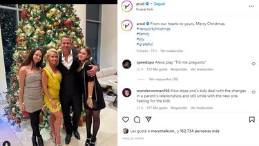 Alex Rodríguez junto a sus hijas Ella&nbsp;y&nbsp;Natasha, y su nueva pareja Jac Cordeiro.