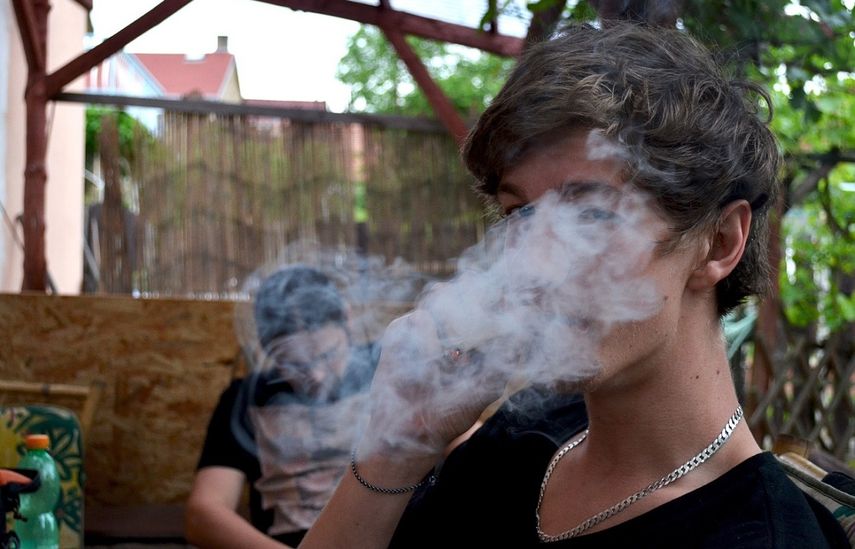 La&nbsp;marihuana&nbsp;fue la droga ilícita más utilizada el año pasado entre los adolescentes estadounidenses, según el estudio, titulado&nbsp;Monitoreando el futuro.