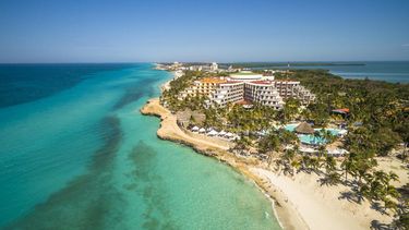 Actualmente la cadena española gestiona alojamientos en ocho destinos de Cuba, tanto urbanos como costeros, que suman más de 14.000 habitaciones.
