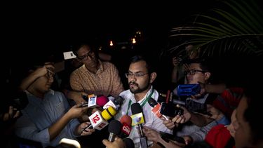 Max Jeréz,&nbsp;representante de la coalición universitaria y miembro de la Alianza Cívica por la Democracia,&nbsp; habla con los medios a su salida del INCAE, sede de las negociaciones con el régimen de Daniel Ortega.