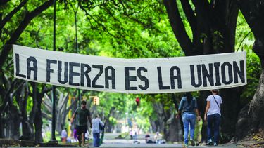 La presión de las protestas callejeras, que se han mantenido durante más de 100 días, generan una percepción aún más negativa del régimen de Nicolás Maduro.