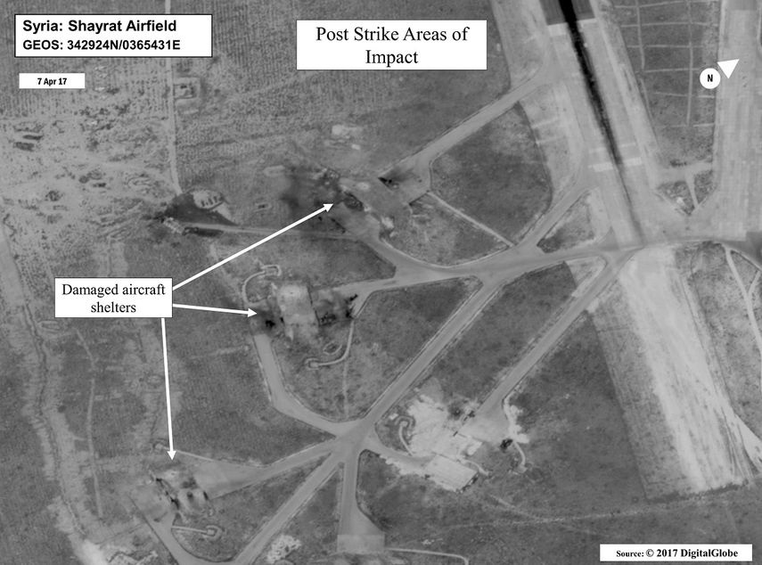 Fotografía facilitada por la Oficina de la Secretaría de Defensa (OSD) que muestra una evaluación de los daños tras el bombardeo estadounidenses en el campo de aviación de Shayrat,&nbsp;Siria, este 7 de abril de 2017.&nbsp;