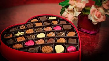 Chocolates y flores son algunos de los regalos por el Día de San Valentín