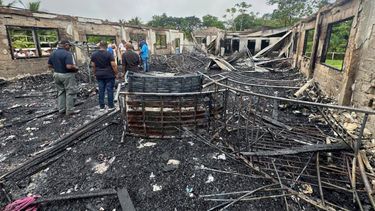 La parte incendiada de la escuela en Mahdia, Guyana, el 22 de mayo de 2023. Foto proveida por el Departamento de Información Pública de Guyana.