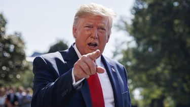 Fotografía del 9 de agosto del 2019 del presidente Donald Trump hablando con reporteros en la Casa Blanca en Washington.&nbsp;