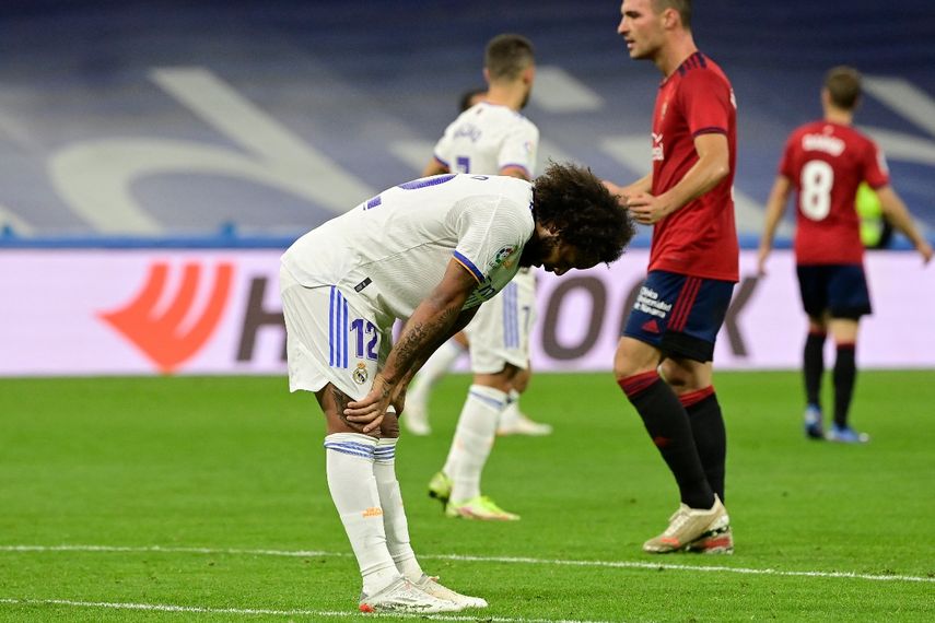Marcelo del Real Madrid muestra cansancio durante el empate contra el Osasuna en LaLiga