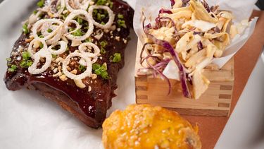 PB Steak se caracteriza por presentar sus platos en un pequeño formato para que los comensales puedan degustar una amplia gama de sabores. (CORTESÍA)