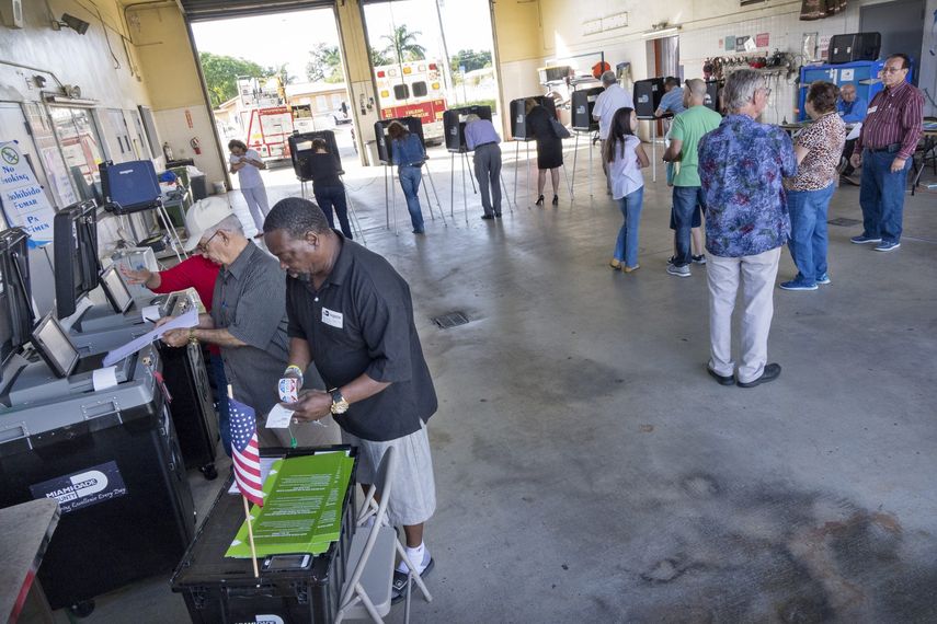 Los electores acudieron a votar masivamente en el condado de Miami-Dade.