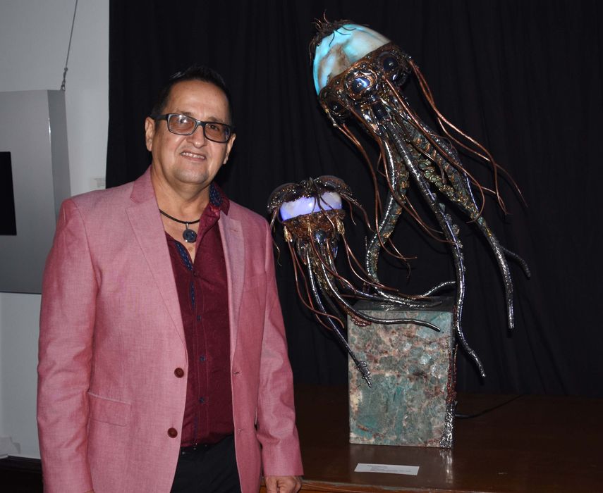 Ram&oacute;n Pedraza y su obra Meduzas Nocturnas.&nbsp;