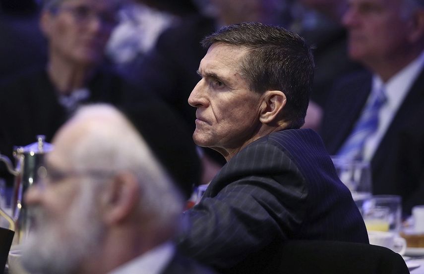 Además del funcionario cercano a Trump, de quien no se reveló la identidad, uno de los principales investigados por el FBI sigue siendo el exasesor de Seguridad Nacional, Michael Flynn.