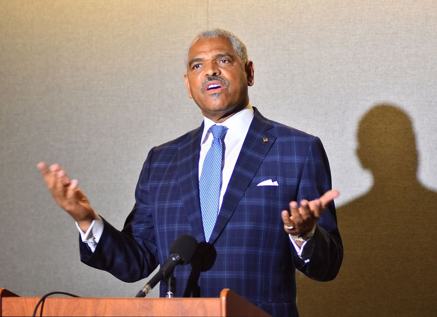 Fotografía de archivo fechada en abril de 2016 de Arnold Donald,&nbsp;director general de&nbsp;Carnival.