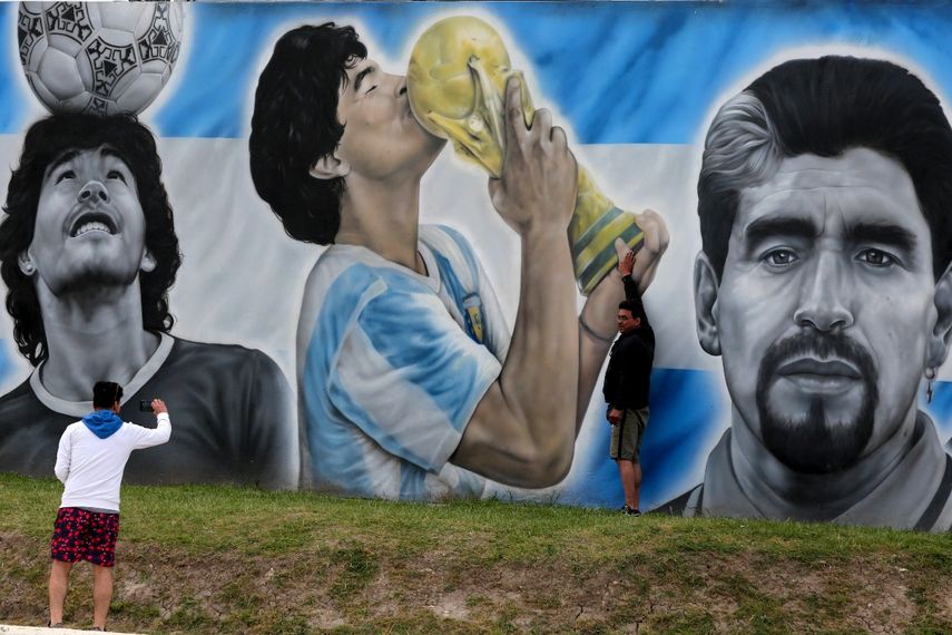El 30 de octubre de 2021 se desveló un mural en honor a Diego Armando Maradona, quien hubiese cumplido 61 años de edad. El astro argentino sufrió la muerte el 25 de noviembre de 2020