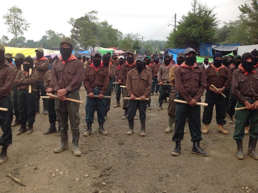 Milicianos zapatistas en Chiapas