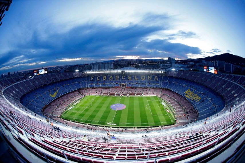 Vista general del estadio Camp Nou, Barcelona, 30 de enero de 2020. El Barcelona ha subastado una obra de arte digital que muestra un gol histórico de Johan Cruyff por $693.000 en la casa Sothebys de Nueva York. Es el primer token no fungible (NFT) del club.&nbsp;
