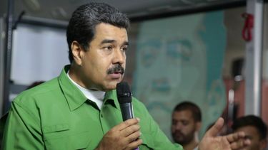 Maduro violó al menos un artículo de la Constitución venezolana y dos artículos del Código Penal.